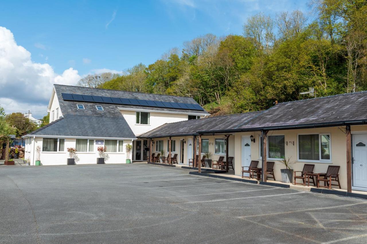 Estuary Lodge Motel B&B Talsarnau Bagian luar foto