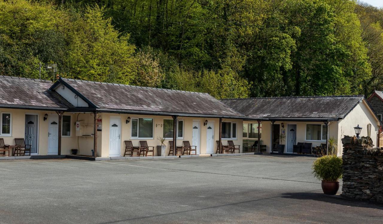 Estuary Lodge Motel B&B Talsarnau Bagian luar foto