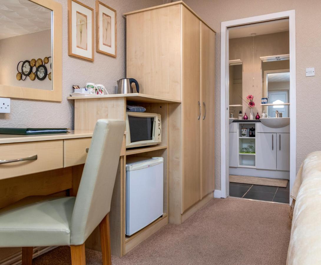 Estuary Lodge Motel B&B Talsarnau Bagian luar foto
