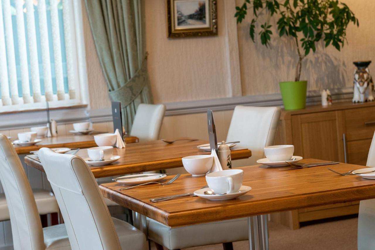 Estuary Lodge Motel B&B Talsarnau Bagian luar foto