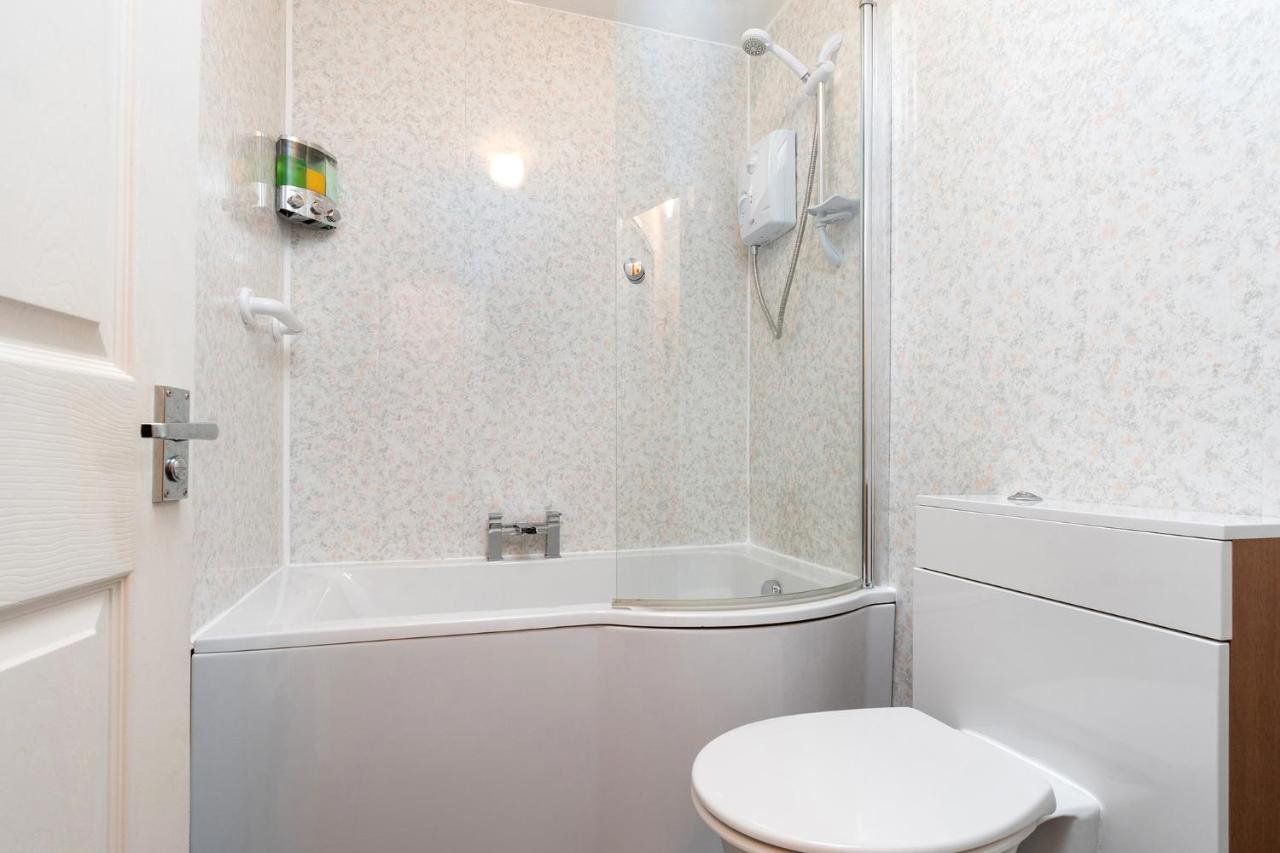 Estuary Lodge Motel B&B Talsarnau Bagian luar foto