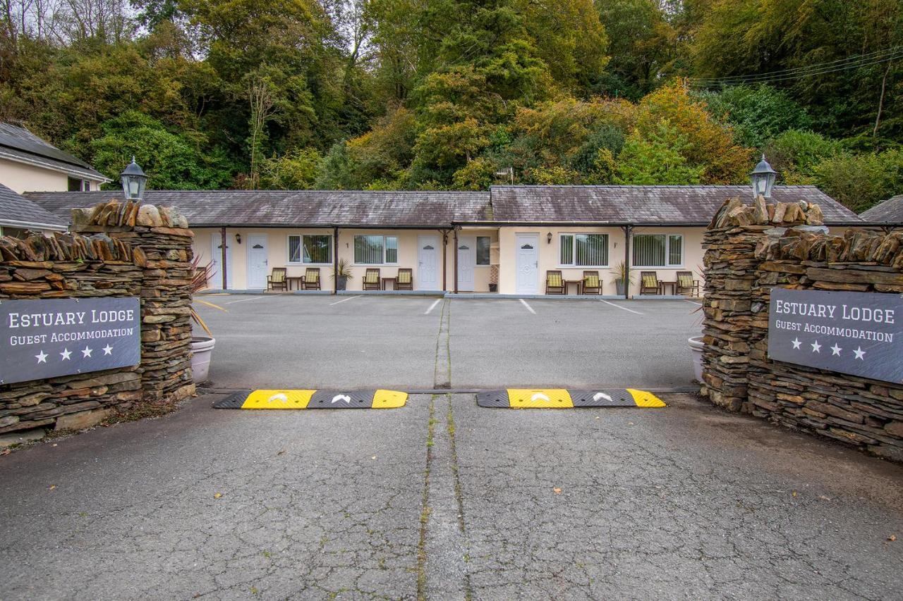 Estuary Lodge Motel B&B Talsarnau Bagian luar foto