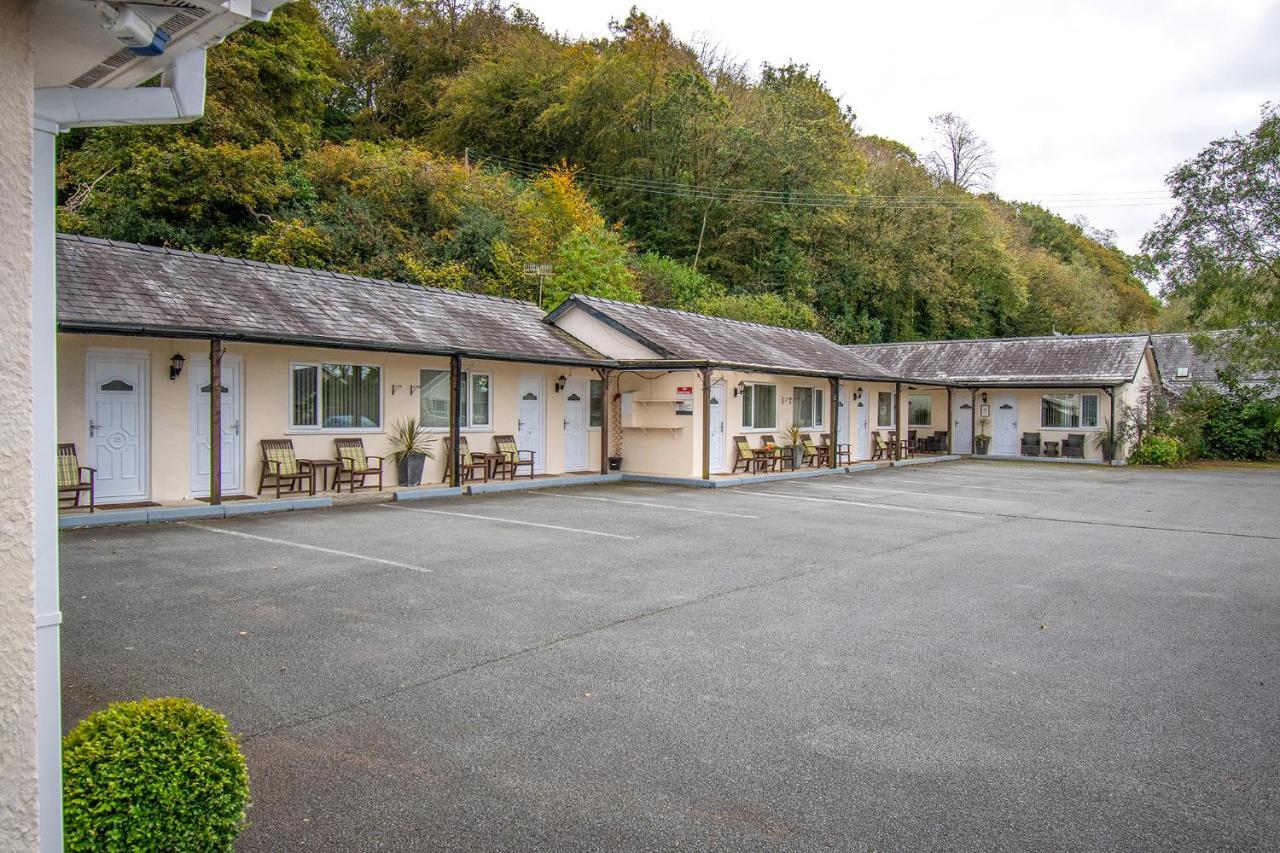 Estuary Lodge Motel B&B Talsarnau Bagian luar foto