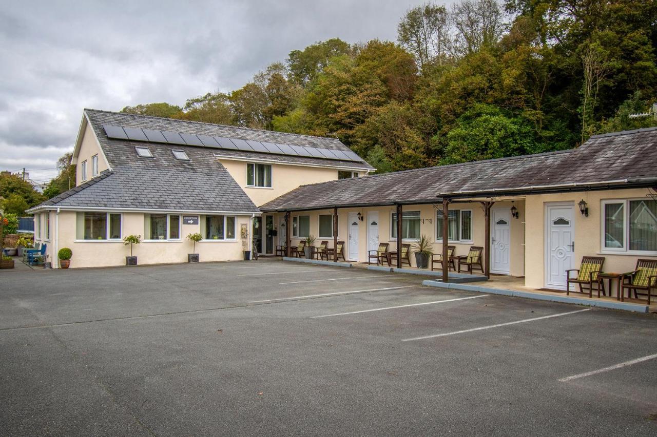 Estuary Lodge Motel B&B Talsarnau Bagian luar foto