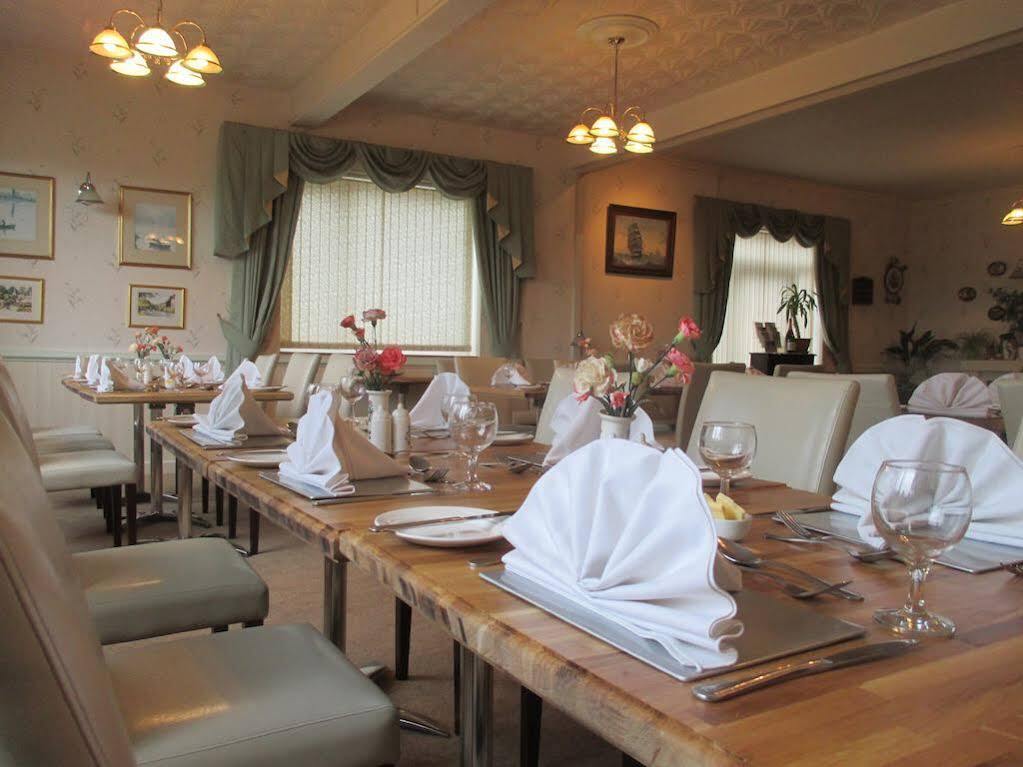 Estuary Lodge Motel B&B Talsarnau Bagian luar foto