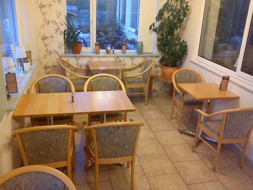 Estuary Lodge Motel B&B Talsarnau Bagian luar foto