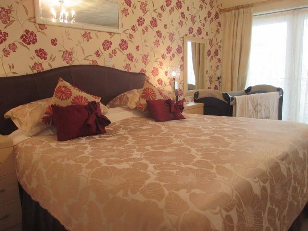 Estuary Lodge Motel B&B Talsarnau Bagian luar foto
